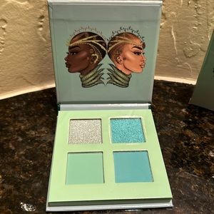 Julia’s Place The Rebel Mints eyeshadow